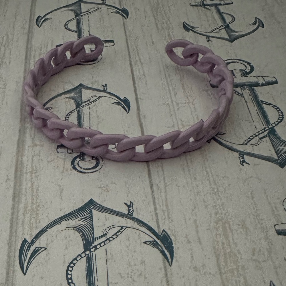 Lilac enamel adjustable bracelet